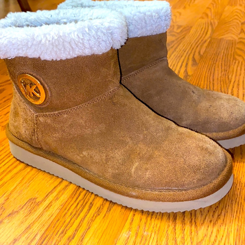 Michael Kors Ugg Boots - Girls Size 5